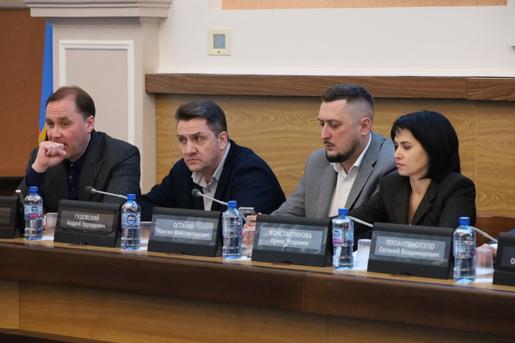 Главы администраций районов отчитались о своей работе